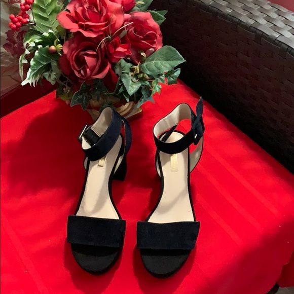 Louise et Cie black Sandals- New - Picture 1 of 9